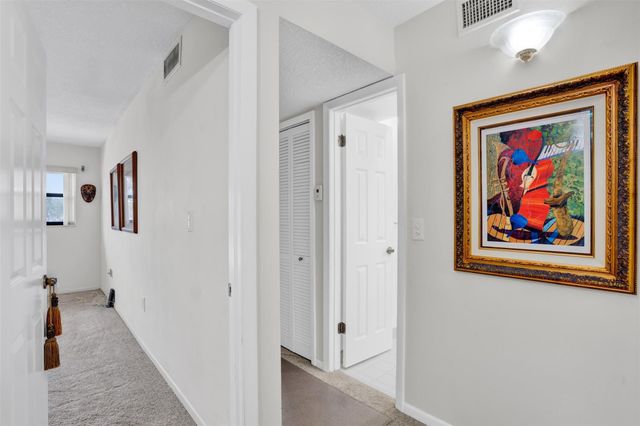 9530 Alcazar Lane 9530, Davie, FL 33324