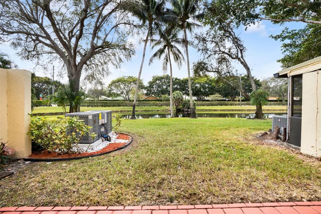 9530 Alcazar Lane 9530, Davie, FL 33324