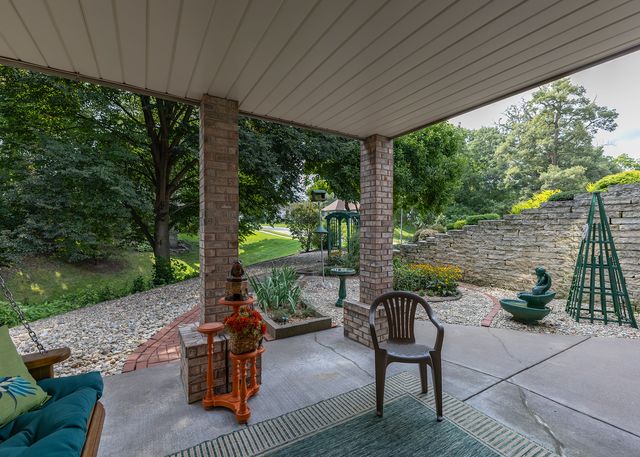 858 45th Avenue, East Moline, IL 61244