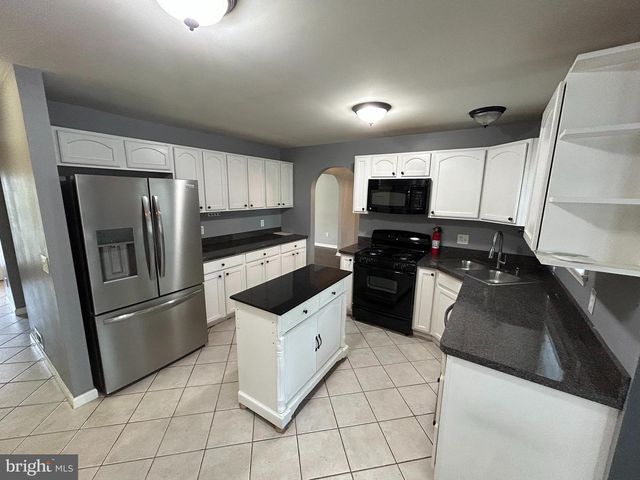 314 MOHAWK TRL, Browns Mills, NJ 08015