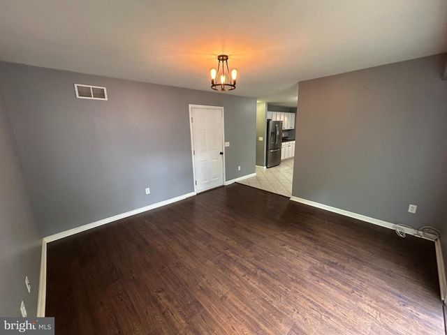 314 MOHAWK TRL, Browns Mills, NJ 08015