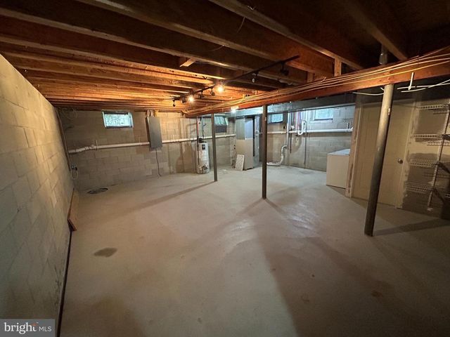 314 MOHAWK TRL, Browns Mills, NJ 08015