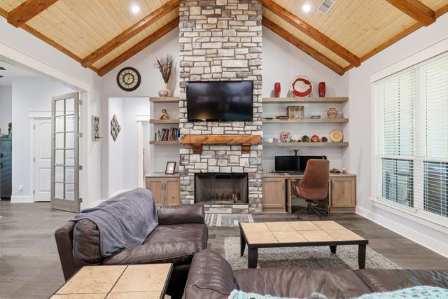 1022 FM 1795, Gilmer, TX 75644