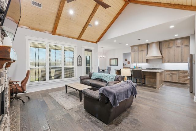 1022 FM 1795, Gilmer, TX 75644