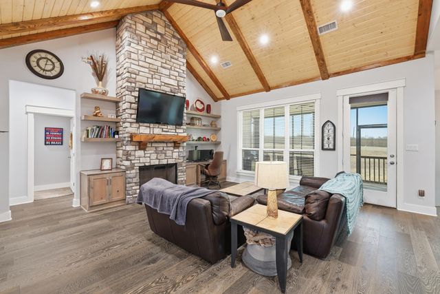 1022 FM 1795, Gilmer, TX 75644