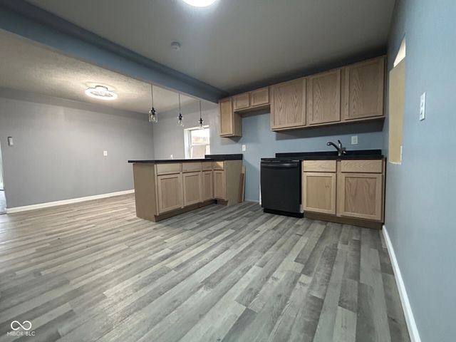 2729 S Lyons Avenue, Indianapolis, IN 46241