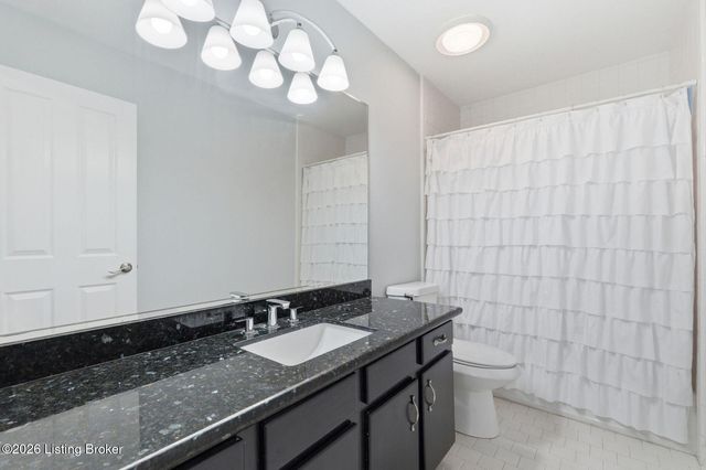 7642 Deer Meadow Dr, Louisville, KY 40241