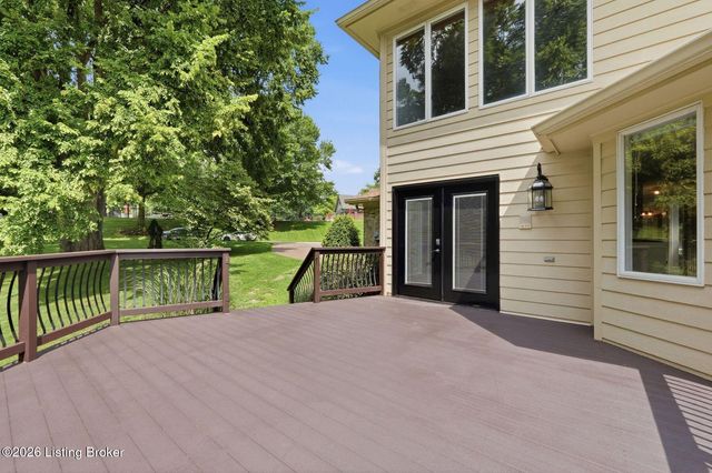 7642 Deer Meadow Dr, Louisville, KY 40241