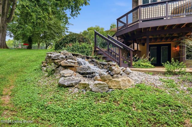 7642 Deer Meadow Dr, Louisville, KY 40241