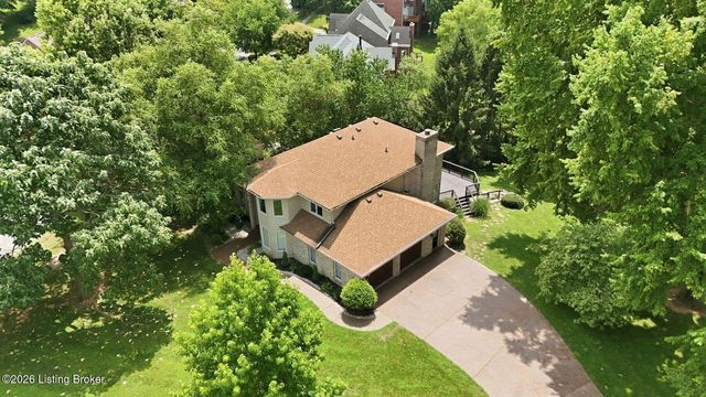 7642 Deer Meadow Dr, Louisville, KY 40241