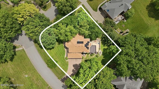 7642 Deer Meadow Dr, Louisville, KY 40241