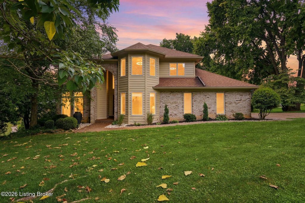 7642 Deer Meadow Dr, Louisville, KY 40241