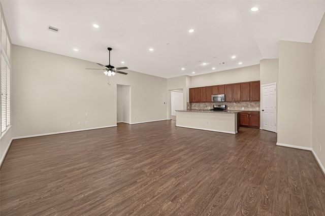 10051 Cimarron Canyon Lane, Magnolia, TX 77354
