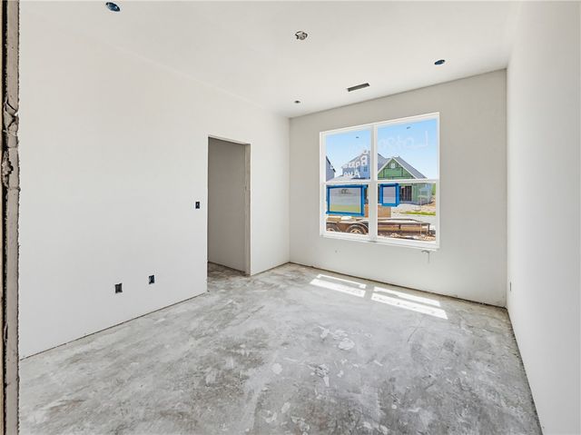 6800 Basswood Avenue, Bentonville, AR 72713
