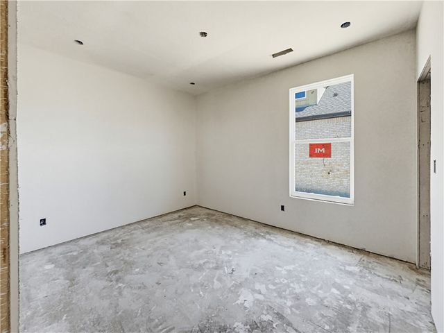 6800 Basswood Avenue, Bentonville, AR 72713