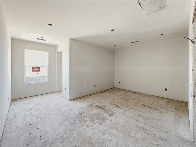6800 Basswood Avenue, Bentonville, AR 72713