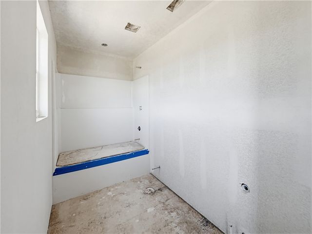 6800 Basswood Avenue, Bentonville, AR 72713