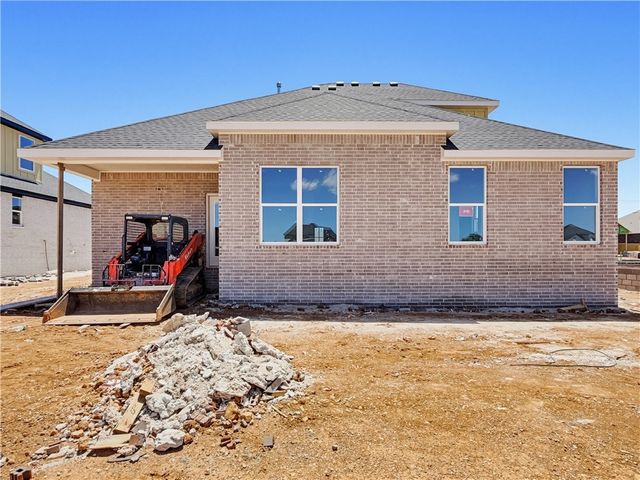 6800 Basswood Avenue, Bentonville, AR 72713