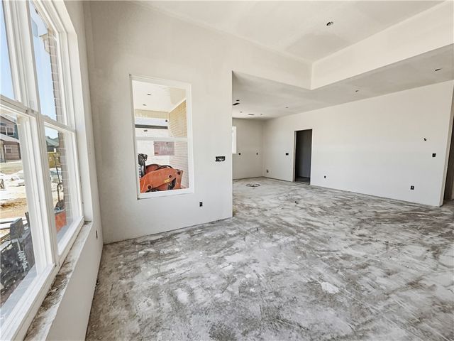 6800 Basswood Avenue, Bentonville, AR 72713
