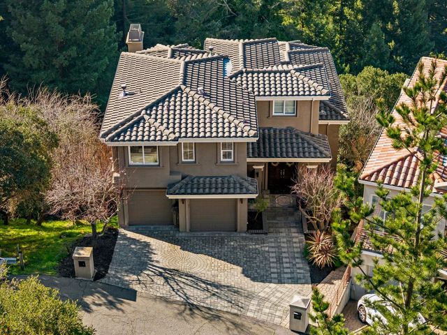 6194 Mazuela Dr, Oakland, CA 94611