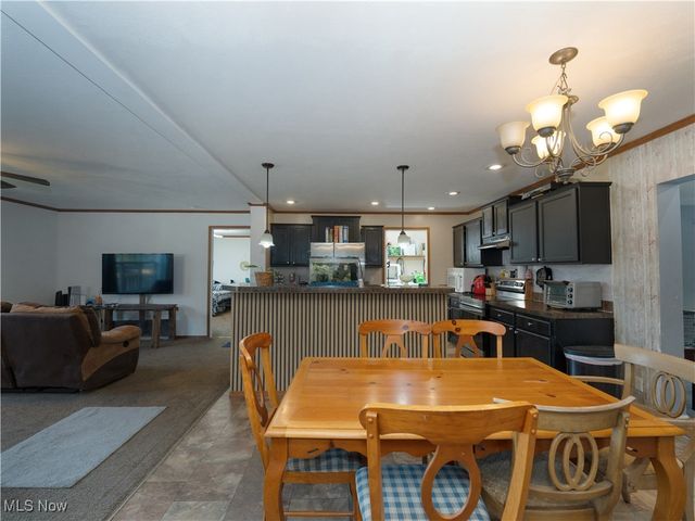 4391 Sandy Lake Road, Ravenna, OH 44266