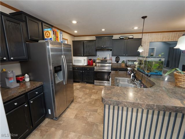 4391 Sandy Lake Road, Ravenna, OH 44266