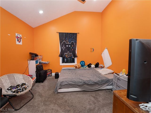 4391 Sandy Lake Road, Ravenna, OH 44266