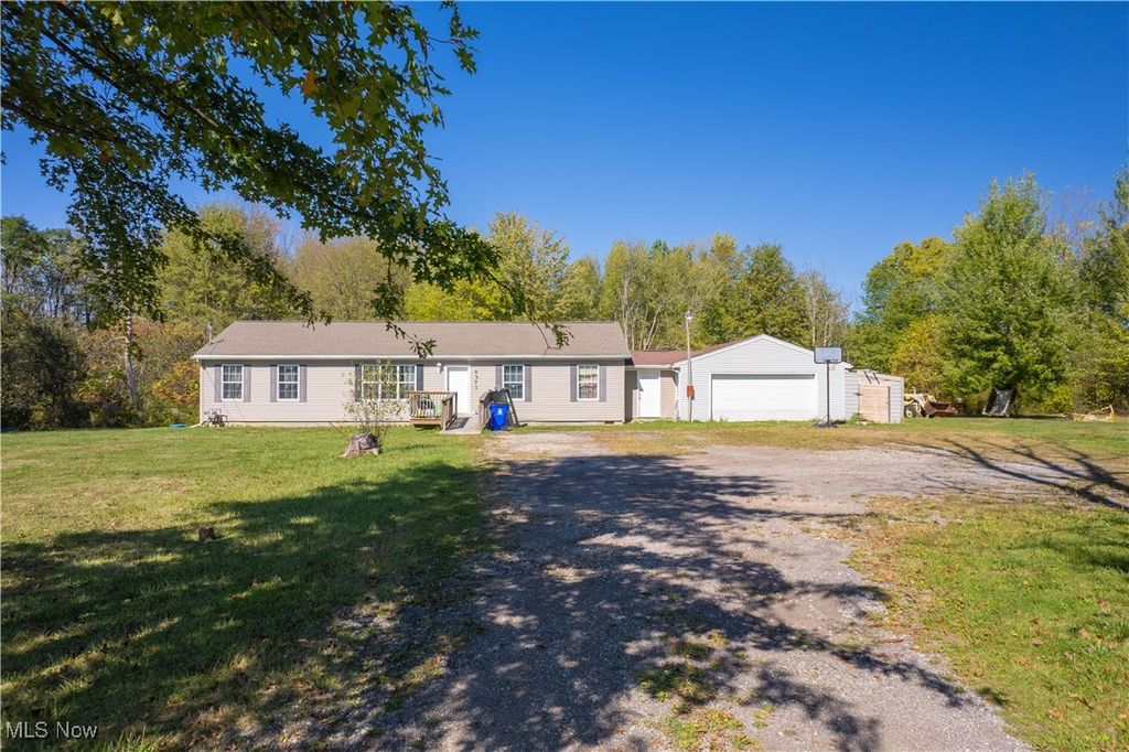 4391 Sandy Lake Road, Ravenna, OH 44266