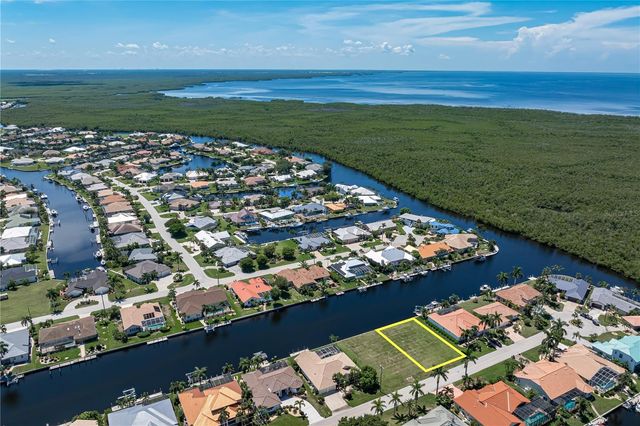 3930 LA COSTA ISLAND COURT, Punta Gorda, FL 33950