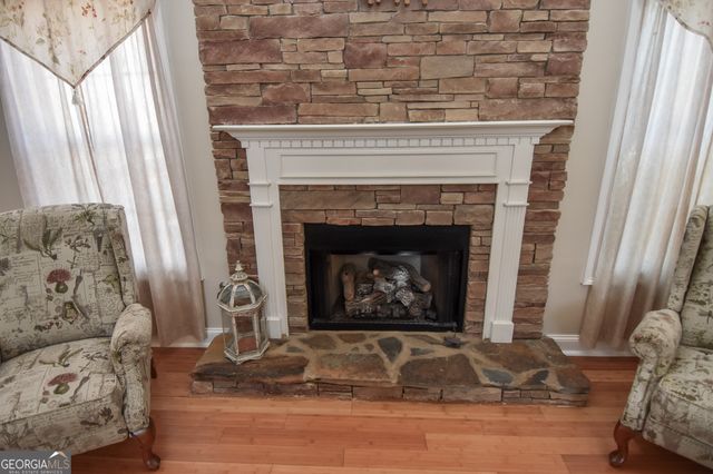 1200 WHITE OAK Way, Griffin, GA 30224