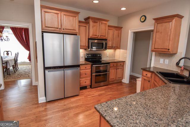 1200 WHITE OAK Way, Griffin, GA 30224