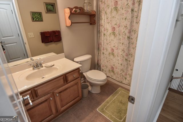 1200 WHITE OAK Way, Griffin, GA 30224