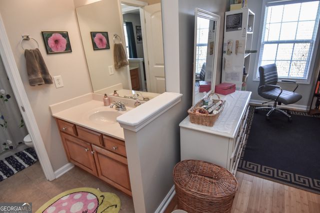 1200 WHITE OAK Way, Griffin, GA 30224