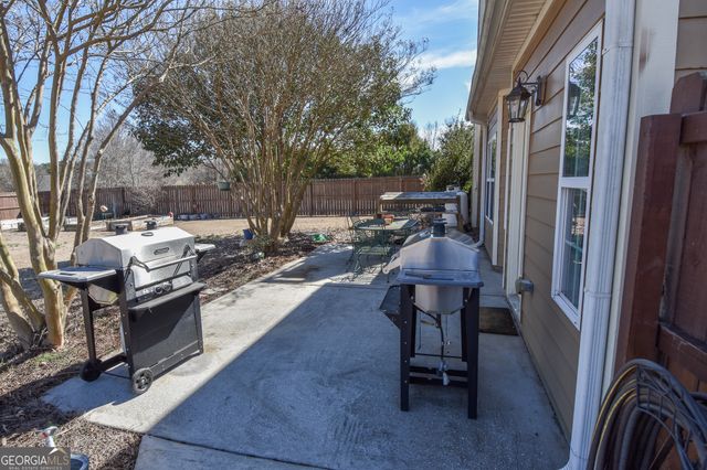 1200 WHITE OAK Way, Griffin, GA 30224