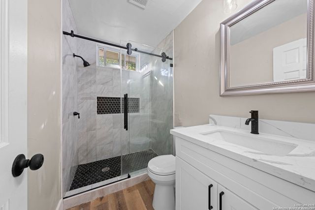 28 Ruger Rd, Fredericksburg, TX 78624