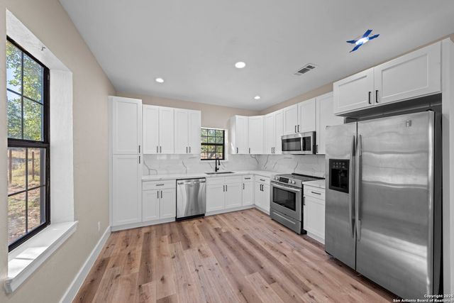 28 Ruger Rd, Fredericksburg, TX 78624