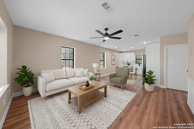 28 Ruger Rd, Fredericksburg, TX 78624