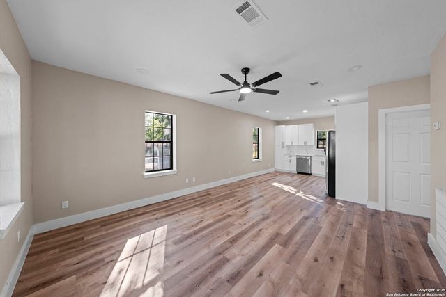 28 Ruger Rd, Fredericksburg, TX 78624