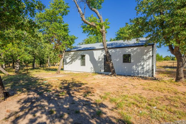 28 Ruger Rd, Fredericksburg, TX 78624