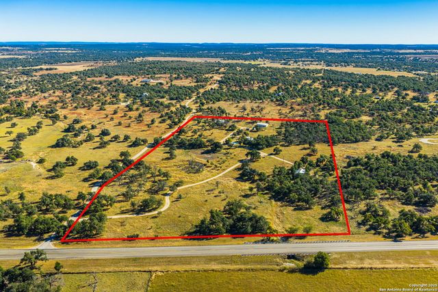 28 Ruger Rd, Fredericksburg, TX 78624