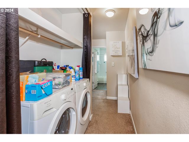 1441 Ne PAROPA Ct Se, Gresham, OR 97030