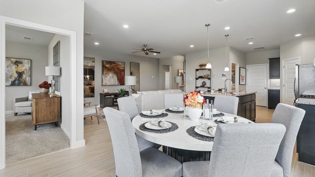 1919 CHEROKEE Lane, Cleburne, TX 76033