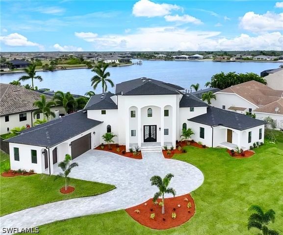 3505 NW 44th PL, Cape Coral, FL 33993