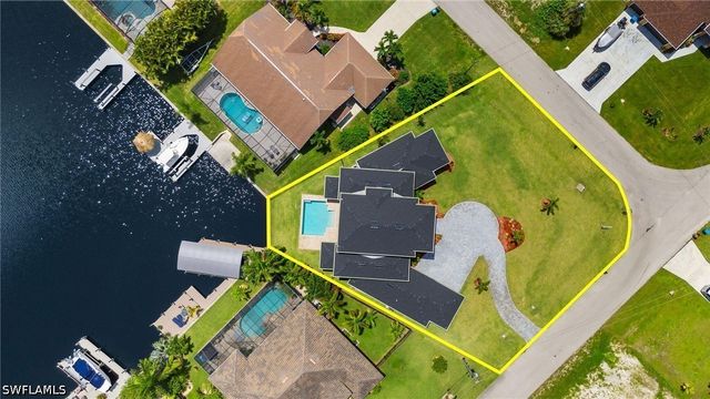 3505 NW 44th PL, Cape Coral, FL 33993