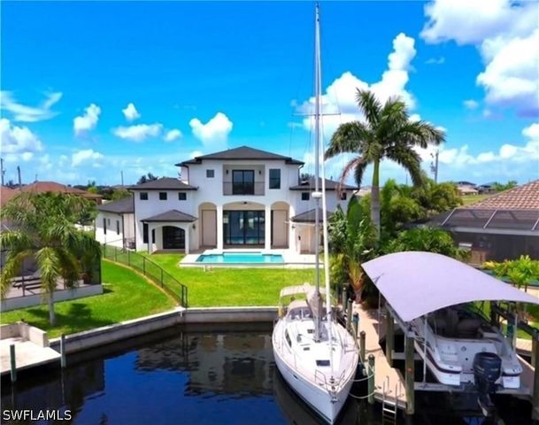 3505 NW 44th PL, Cape Coral, FL 33993