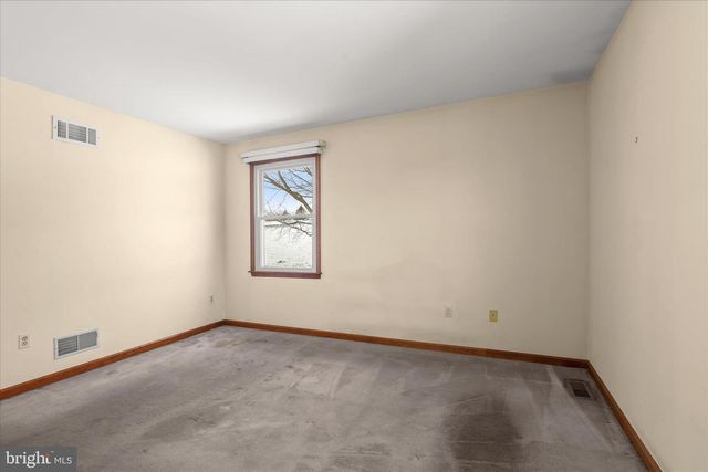 516 STONE RD, Westminster, MD 21158