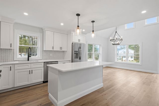 6 Melina's Way, Thornton, NH 03285