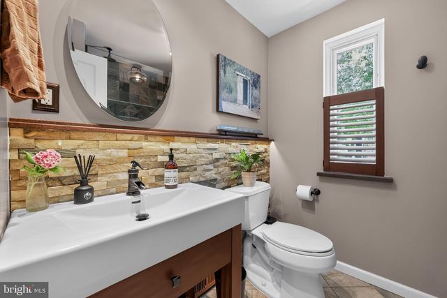 368 KING OF PRUSSIA RD, Wayne, PA 19087