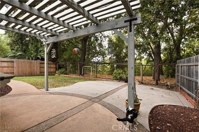 1422 Ridgebrook Way, Chico, CA 95928