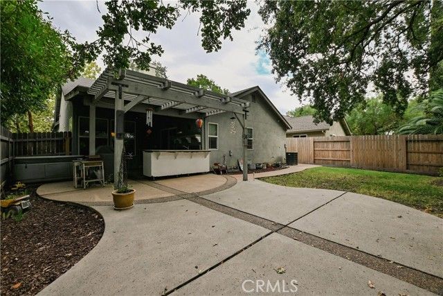 1422 Ridgebrook Way, Chico, CA 95928